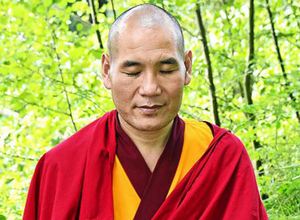 Phakyab Rinpoche